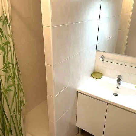 Confortable A Avec Terrasse, Parking Et Wifi Inclus - Fr-1-239-944 公寓